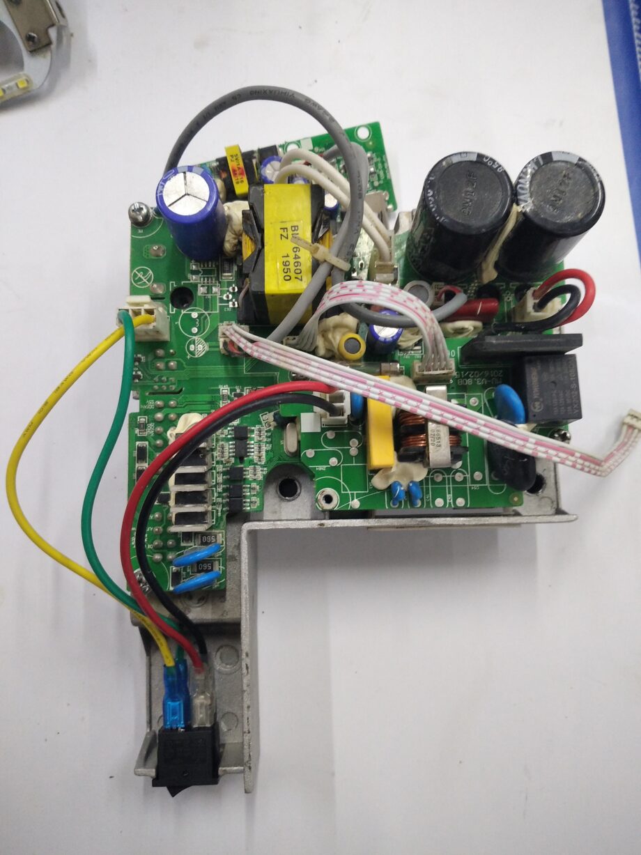 sanayi-tipi-elektronik-dikis-makineleri-elektronik-kart-ve-kontrol-panelleri-manyet-servo-motor-ayak-pedali